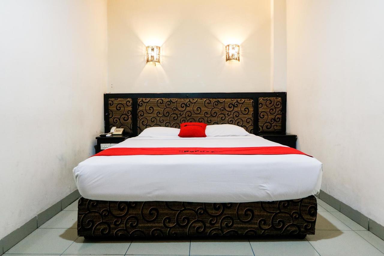 Reddoorz Plus @ Jalan Dr Sutomo Пеканбару Экстерьер фото