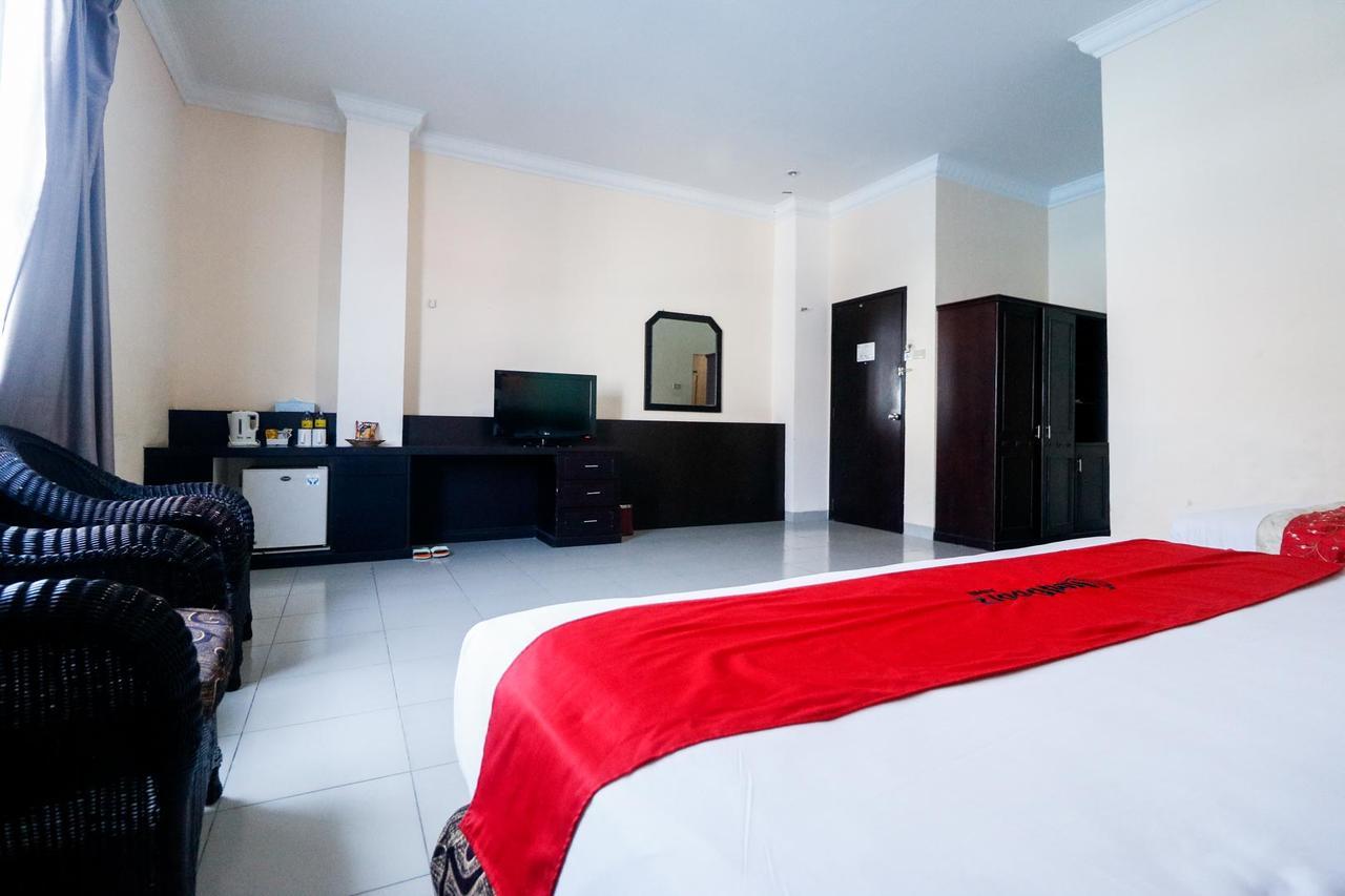 Reddoorz Plus @ Jalan Dr Sutomo Пеканбару Экстерьер фото